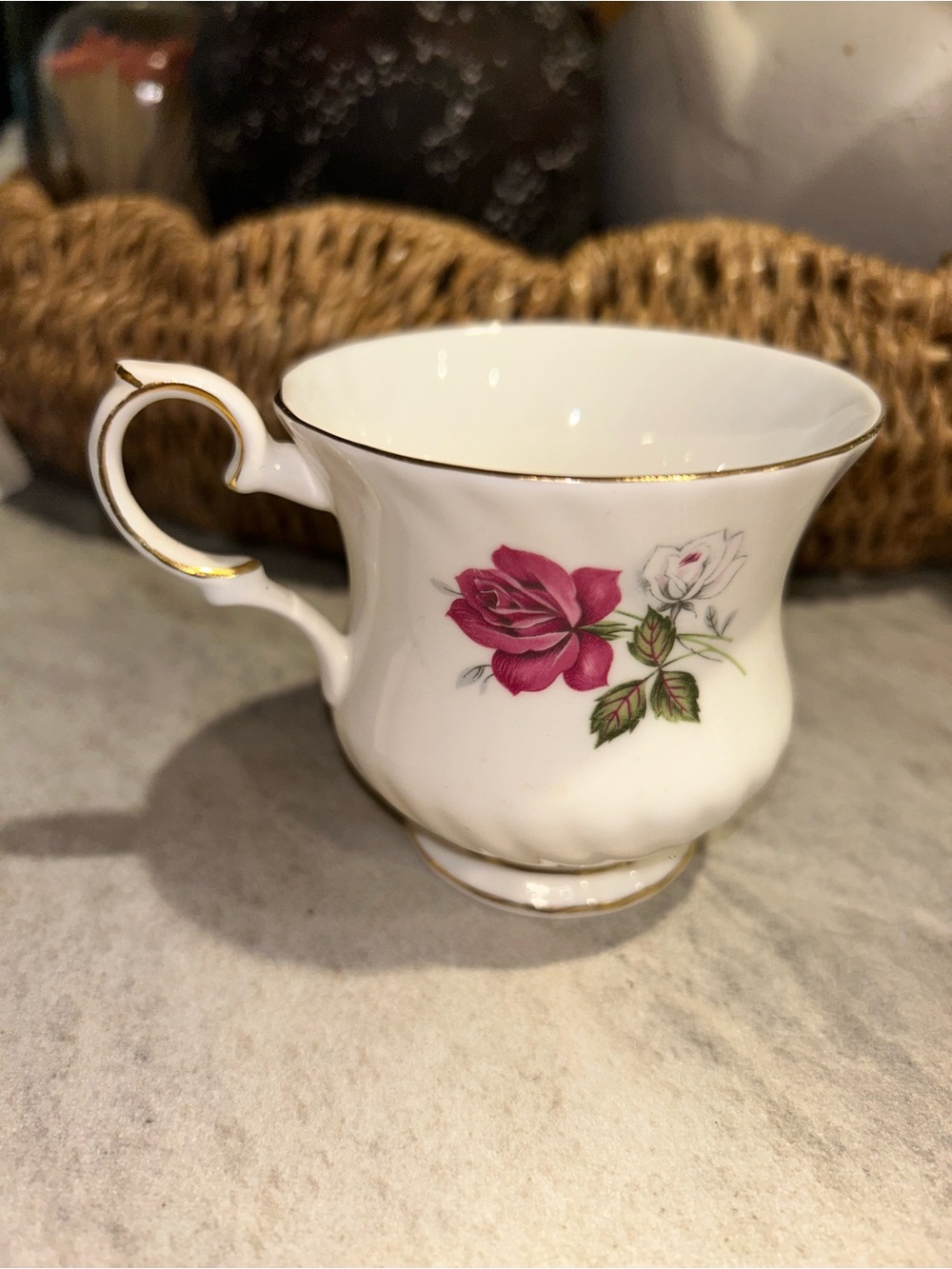 Vintage Elizabethan fine bone china tea cup